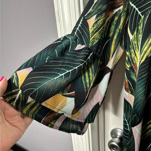 Belongsci Green Tropical Print Dress With V Neckline and Zippered Back Sz Med - Picture 4 of 6